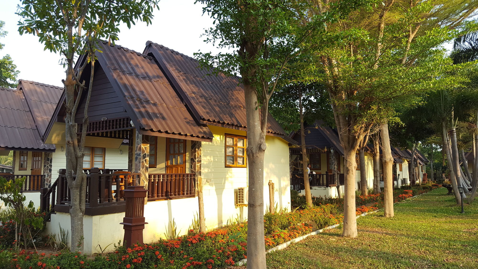 班景观度假酒店 班武里府 外观 照片